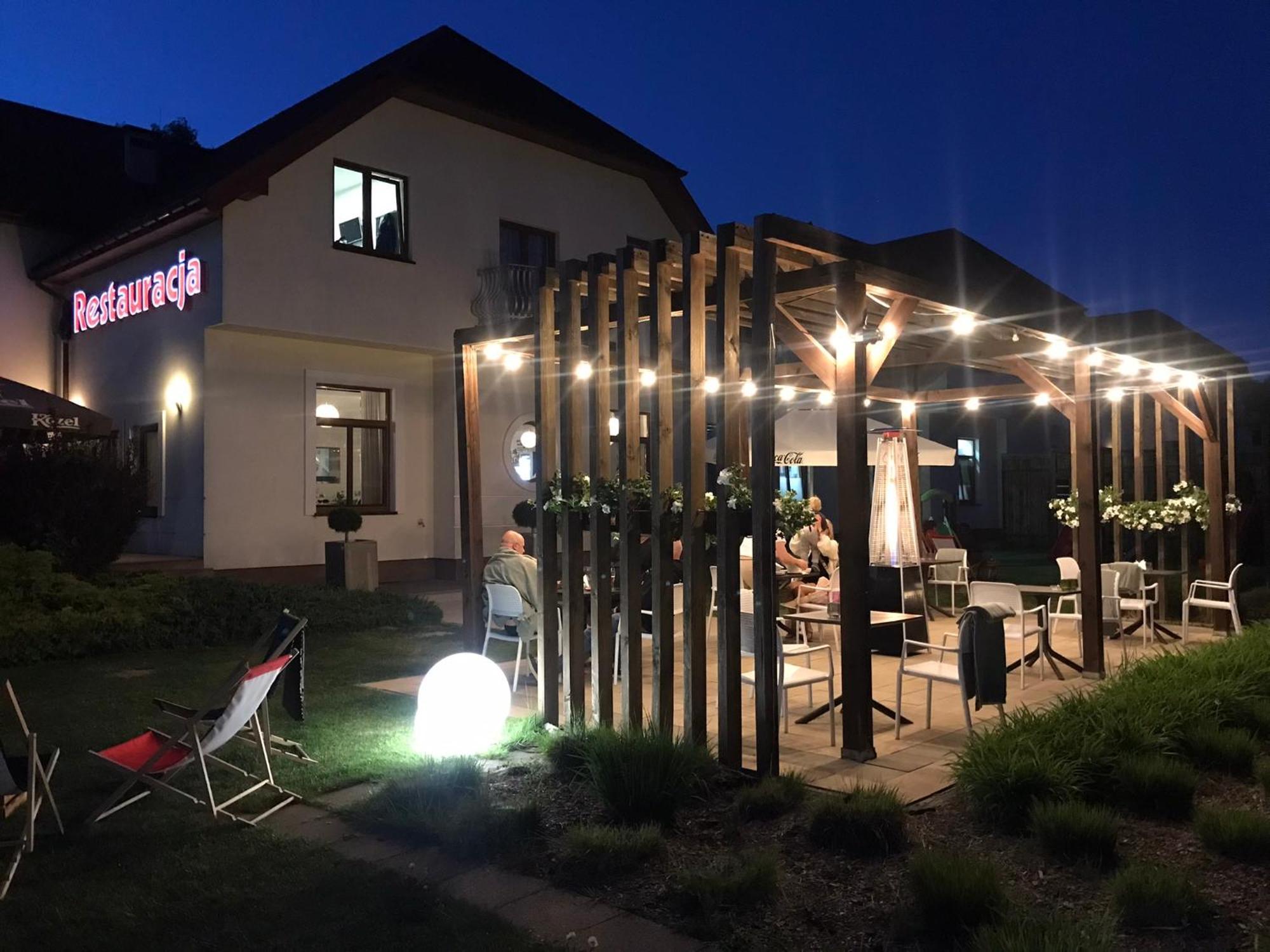 苏尔滨酒店 加尔沃林 外观 照片